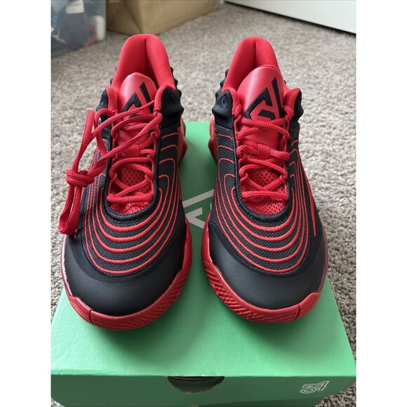 Nike Men's Giannis Immortality 4 